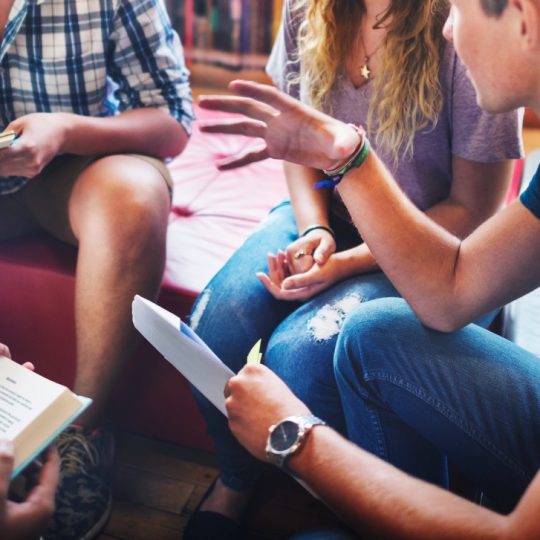 classmate-classroom-sharing-international-friend-concept-picture-id583706234-540x540 classmate-classroom-sharing-international-friend-concept-picture-id583706234-540x540